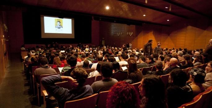 L’Auditori millora la seguretat d’artistes i espectadors amb un nou teló tallafocs 