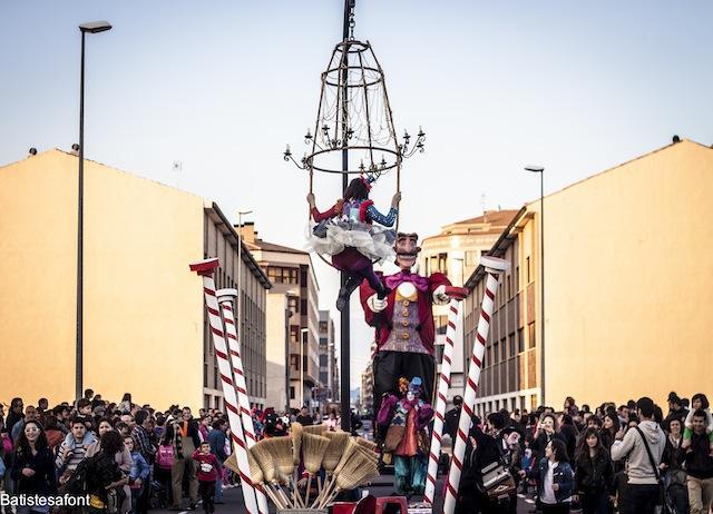 Arranca la 33a edició del FitCarrer a Vila-real amb teatre, dansa i circ