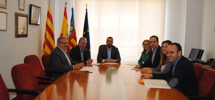 La Junta de Portaveus mostra el seu suport als acomiadats de la firma Esmalgass