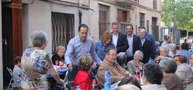 500 simpatitzants del PP es congreguen al ja tradicional esmorzar popular de festes