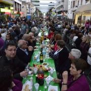 El Sopar de Veïns torna a ser un “èxit” rotund després del seu canvi d’ubicació a l’Avinguda La Murà