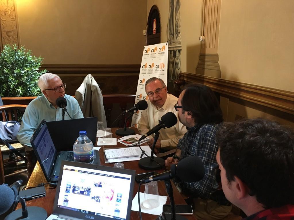 Ximo Tirado amb Jose Luís Serrano i el Director de Cáritas Interparroquial, Juan Manuel Aragonés