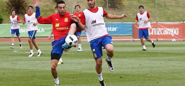 Bruno Soriano, entre els 23 seleccionts d’Espanya per a l’Eurocopa de França