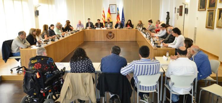 Alcaraz comprova ‘in situ’ el funcionament del Consell de Participació Ciutadana