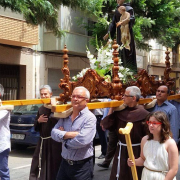 La Joventut Antoniana celebra el seu dia gran amb la missa i processó en honor a Sant Antoni de Pàdua