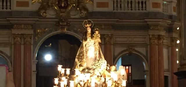 Les Rosarieres despedeixen les seues festes amb una missa solemne i una processó