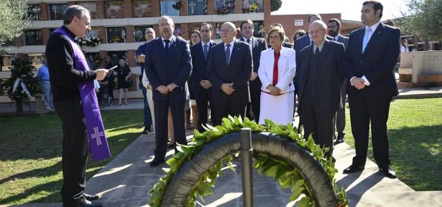 Vila-real celebra la festivitat de Tots Sants que ha tingut lloc al cementeri