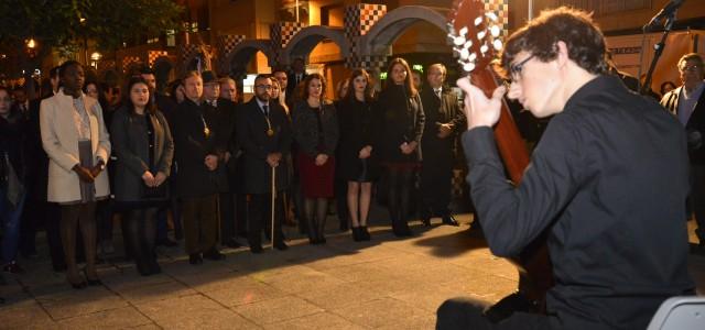 Els escolars de Vila-real celebren el Día Mundial de Tàrrega recordant la figura del reconegut guitarrista