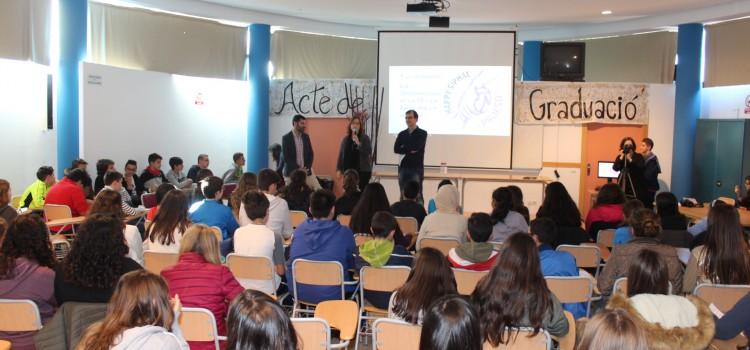 L’IES Miralcamp celebra el Dia Internacional de la Ràdio i la Televisió de forma solidària