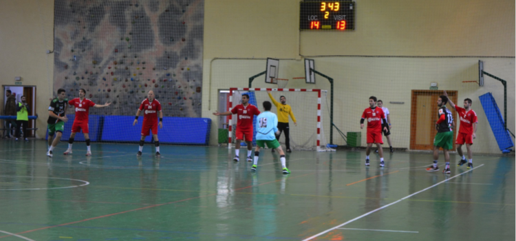 El BM Vila-real perd a Nules per tan sols un gol i en un intens encontre (24-23)