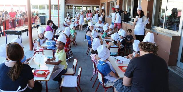 Els Consells Escolars de vuit centres inicien el procés de votació per a la Jornada Continua per al pròxim curs