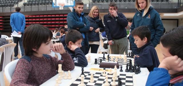 150 xiquets i xiquetes participen en la Jornada d’Escacs del Multiesport Escolar