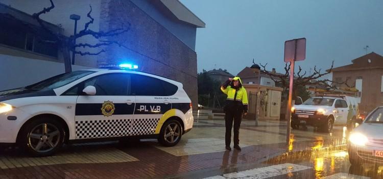 Vila-real sofreix els efectes de la intensa pluja i de l’onada de fred amb una forta tronada