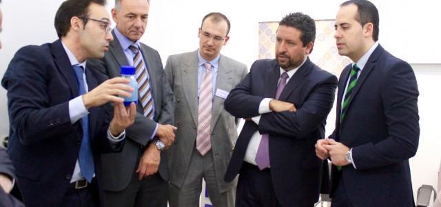 El PP de Vila-real visita la Fira Cevisama per mostrar el se suport al sector ceràmic