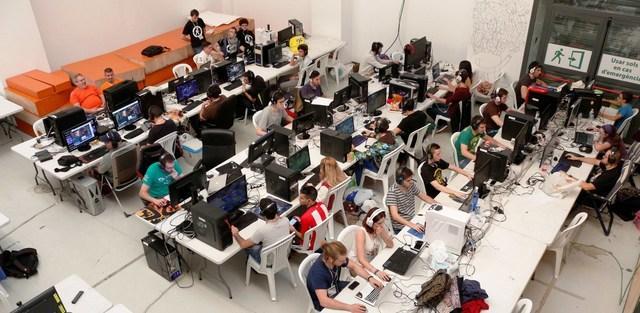 Centenars d’aficionats i professionals se citen en la 7a LAN party ViLANeT que tindrà ponències, tornejos i tallers