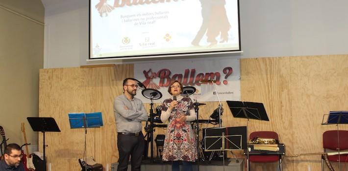 Rosario Royo i José Benlloch donen la benvinguda als participants del concurs televisat ‘Ballem?