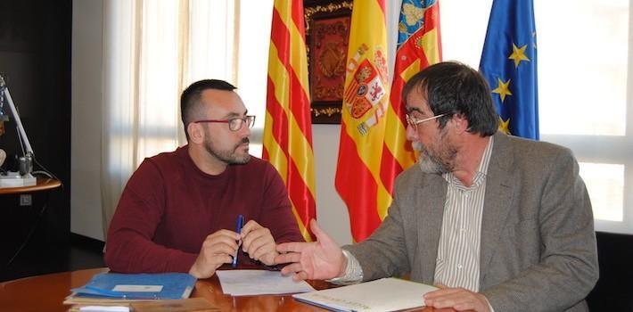 Benlloch es compromet a portar a Sanitat les peticions d’Alcer Castalia per crear un centre d’hemodiàlisi a La Plana