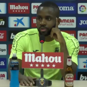 Bakambu afirma que ha de treballar més “per a marcar més gols i aportar més a l’equip”