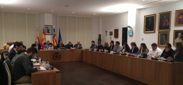 El Ple aprova quatre de les deu mocions amb moments de tensió entre l’alcalde Benlloch i els regidors de Ciutadans 