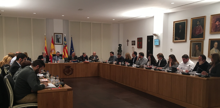 El Ple aprova quatre de les deu mocions amb moments de tensió entre l’alcalde Benlloch i els regidors de Ciutadans 