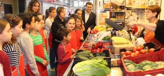 El Mercat Central acull la primera sessió del Taller de cuina amb Sheila Llop