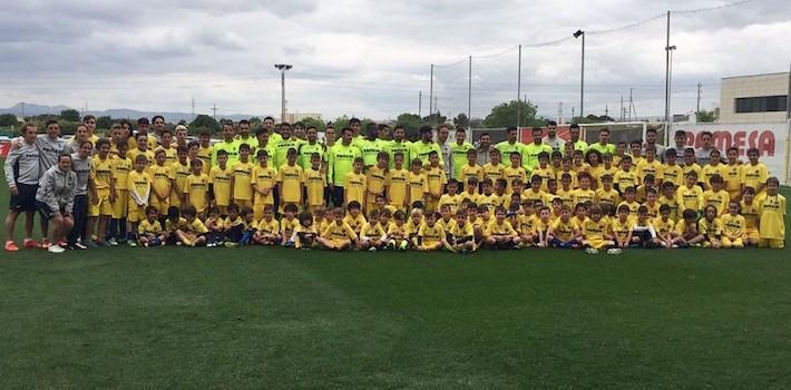 El Campus de Pasqua s’acomiada en gran amb els futbolistes del primer equip groc