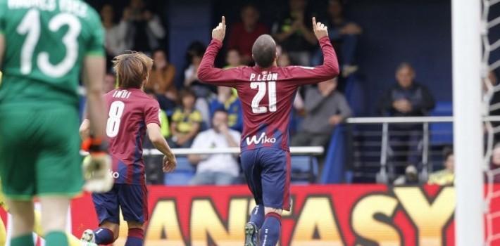 Un Villareal poc afortunat i un polèmic penal en contra enfonsen als grocs davant l’Eibar