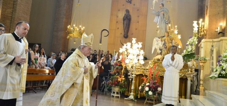 La ciutat dóna el tret d’eixida al dia gran en honor del Patró amb la missa pontifical a la Basílica