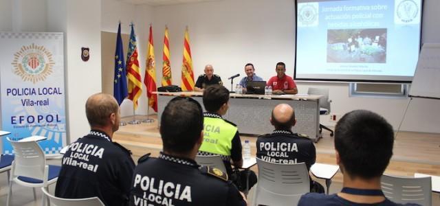 La seu de la Policia Local acull un curs d’intervenció davant el consum i venda d’alcohol i màquines d’apostes online