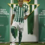 Villarreal i Betis tractaran el futur de Nahuel Leiva, al que no vol l’esquadra verd-i-blanca