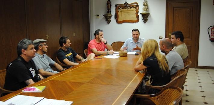 Els joves vila-realencs gaudiran per sisé any del Bus de la Marxa a Benicàssim per a eixir de festa sense riscos