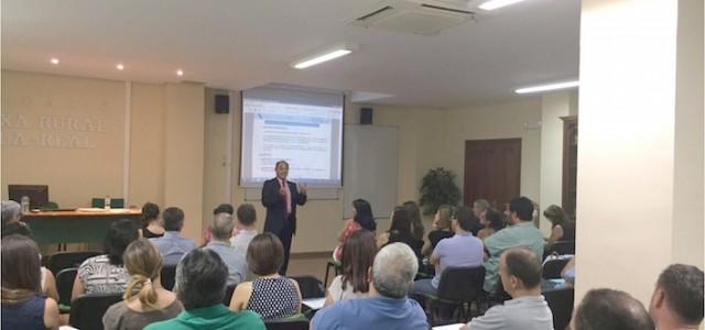 Caixa Rural Vila-real acull una jornada sobre el nou sistema de gestió de l’IVA