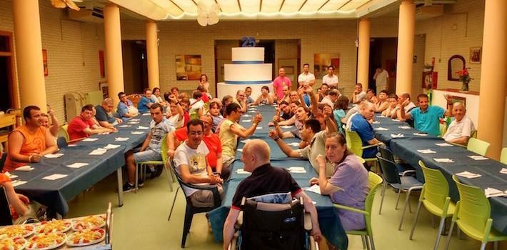 L’Associació RUSC celebra la festa de fi de curs, amb una paella per als seus usuaris amb discapacitat intel·lectual