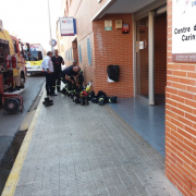 Incendi en la cambra de comptadors del centre de salut Carinyena fora d’horari assistencial 