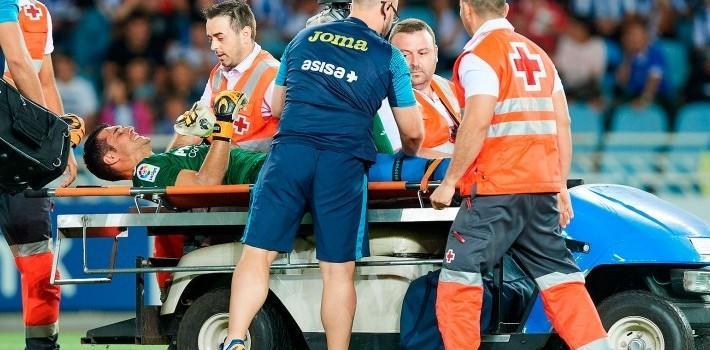 Alarma en el Villarreal: Andrés Fernández té danyat el lligament lateral del genoll dret