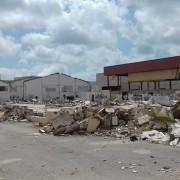 Territori concedeix les llicències d’obres per a la demolició de dues factories abandonades en el Camí Les Voltes 