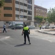 45 denúncies i sis vehicles retirats en la campanya de control policial de zones de càrrega i descàrrega 