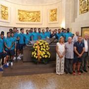 El Villarreal visita als patrons locals i Fernando Roig dóna “per tancada” la plantilla