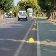 El carril bici del Termet compta ja amb una millor senyalització i seguretat gràcies a uns innovadors pilons