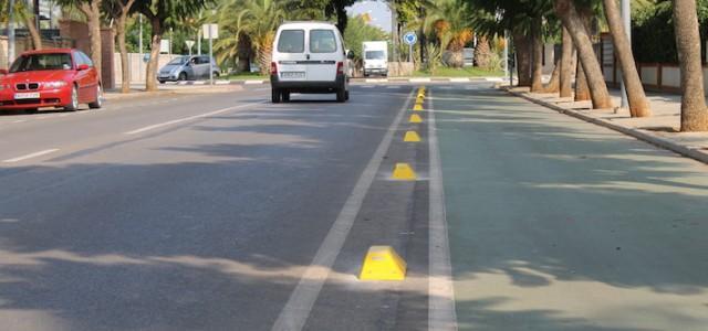 El carril bici del Termet compta ja amb una millor senyalització i seguretat gràcies a uns innovadors pilons