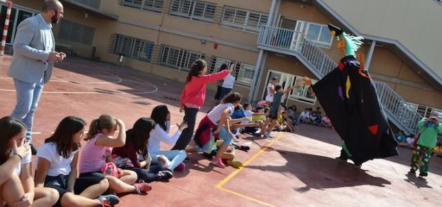 El Correllengua fa la seua primera parada a Vila-real de mà de Xarxa Teatre que passarà per quinze col·legis