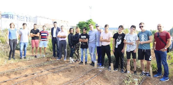 Els menors d’Espardenyers aprenen a combatre les plagues amb mètodes naturals