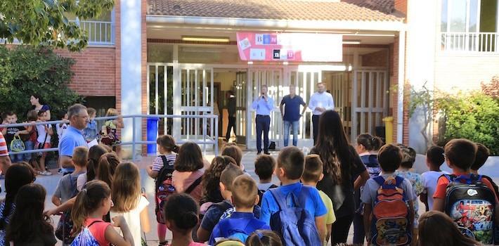 Les classes han començat avui per a de 7.500 alumnes d’educació infantil, primària i secundària 