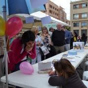 Una quarantena d’entitats se citen en la plaça Major en la 8a Fira de la Solidaritat i el Voluntariat 