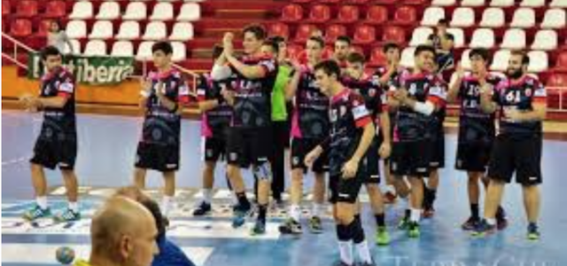 El CH Vila-real sucumbeix (41-30) davant el H Mislata, els àrbitres i les adversitats 