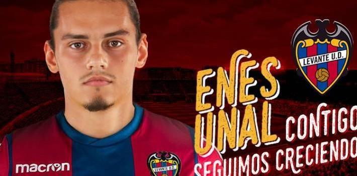 El Villarreal cedeix al davanter turc Enes Ünal al Llevant fins a final de temporada
