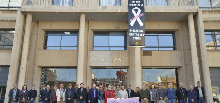 130 estudiants de quatre municipis visionen a Els XIII un video sobre el Pacte contra la Violència de Gènere