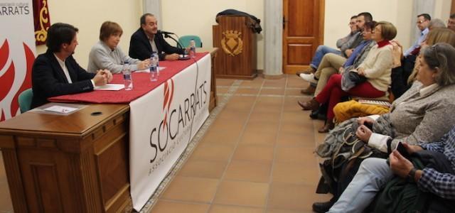 Empar Marco ofereix la conferència  ‘À Punt, l’espai públic de comunicació valencià’