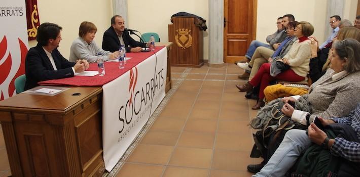 Empar Marco ofereix la conferència  ‘À Punt, l’espai públic de comunicació valencià’