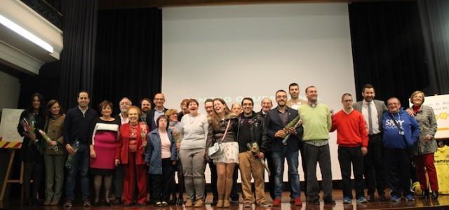 El Centre Ocupacional celebra el seu 25é aniversari amb l’exposició de treballs dels usuaris a la Caixa Rural